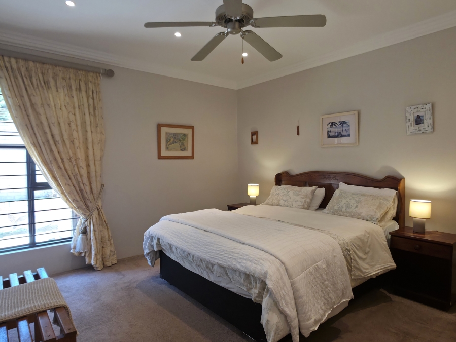 3 Bedroom Property for Sale in Wavecrest Eastern Cape
